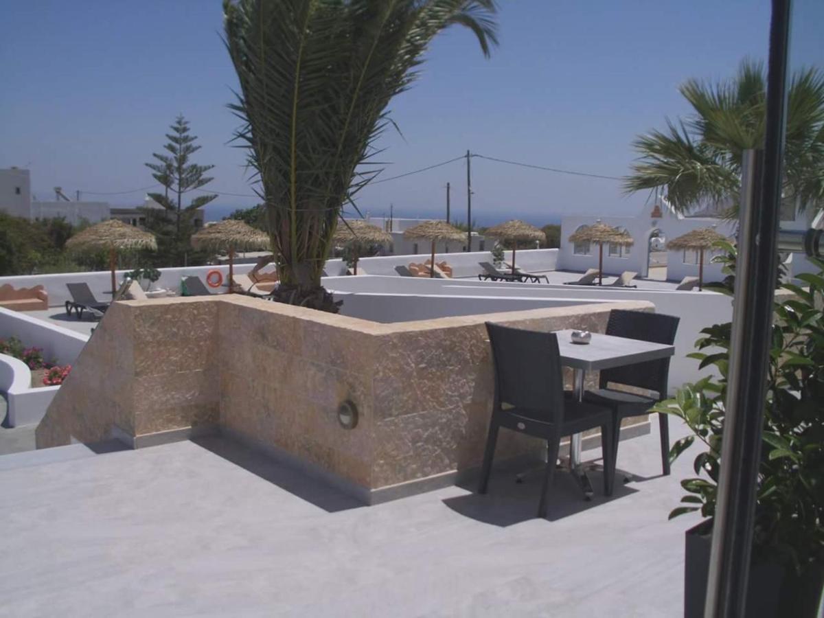 Nikos Hotel คาร์เทราดอส ภายนอก รูปภาพ