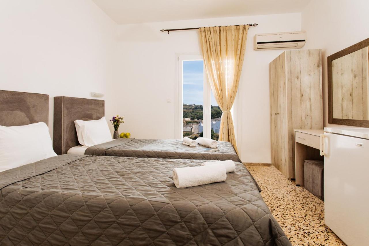 Nikos Hotel คาร์เทราดอส ภายนอก รูปภาพ